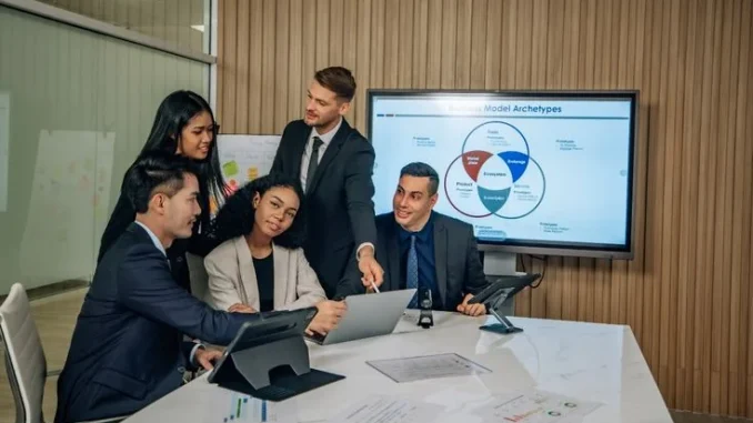 PELATIHAN MANAGEMENT ANALYSIS FOR BUSINESS TURNAROUND & RECOVERY