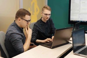Pelatihan python untuk non programmer