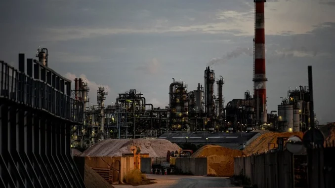 TRAINING KOROSI DALAM INDUSTRI MINYAK DAN GAS BUMI TRAINING KOROSI DALAM INDUSTRI MINYAK DAN GAS BUMI