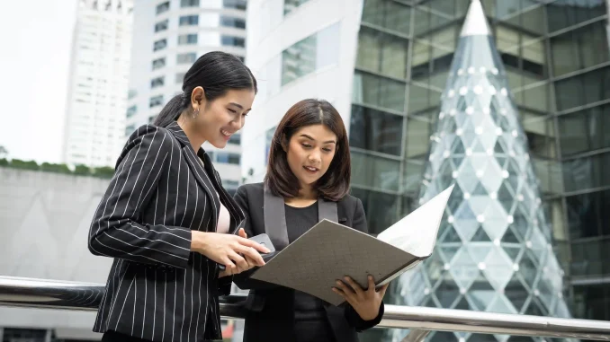 PELATIHAN HUBUNGAN INDUSTRIAL DAN MANAJEMEN